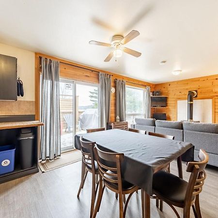 Oakview Lodge & Marina Algonquin Highlands Екстериор снимка