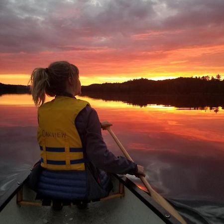 Oakview Lodge & Marina Algonquin Highlands Екстериор снимка