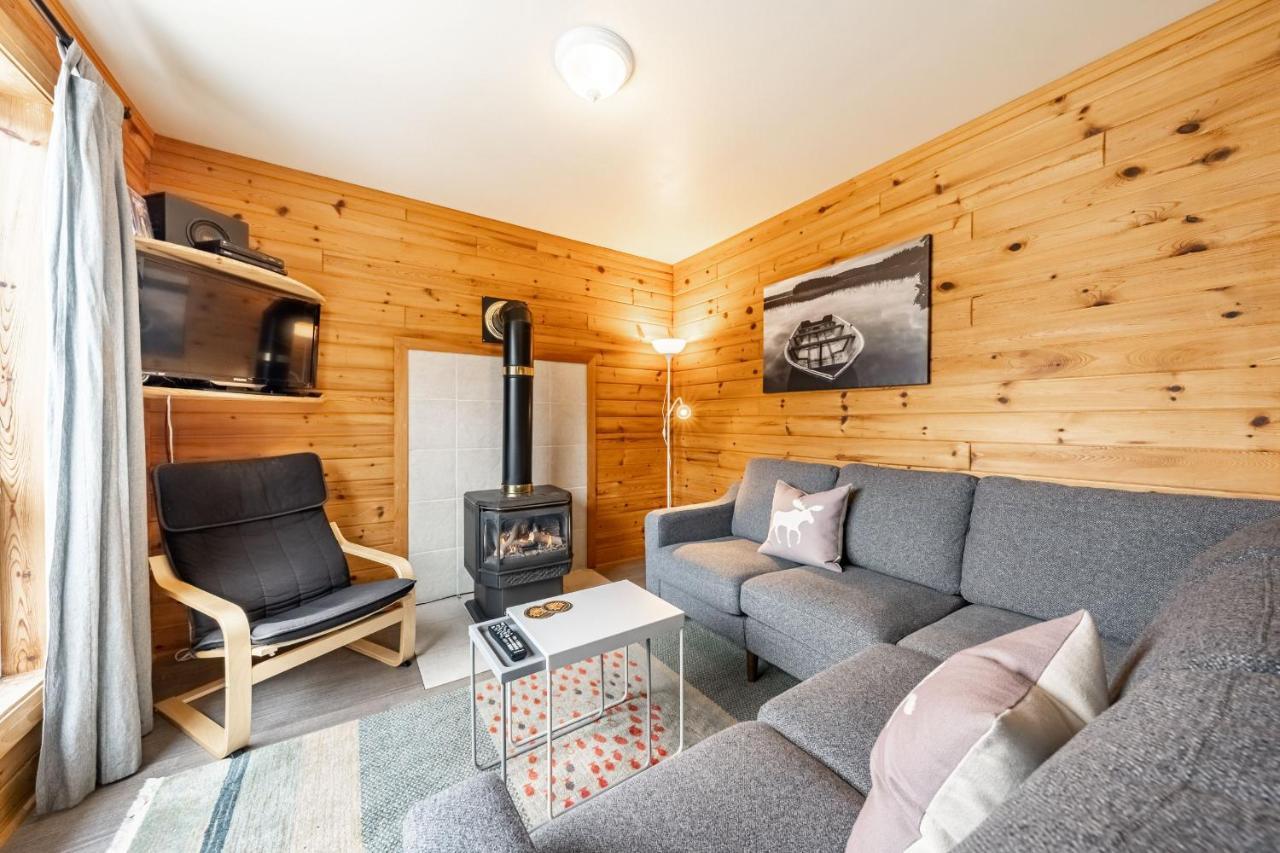 Oakview Lodge & Marina Algonquin Highlands Екстериор снимка
