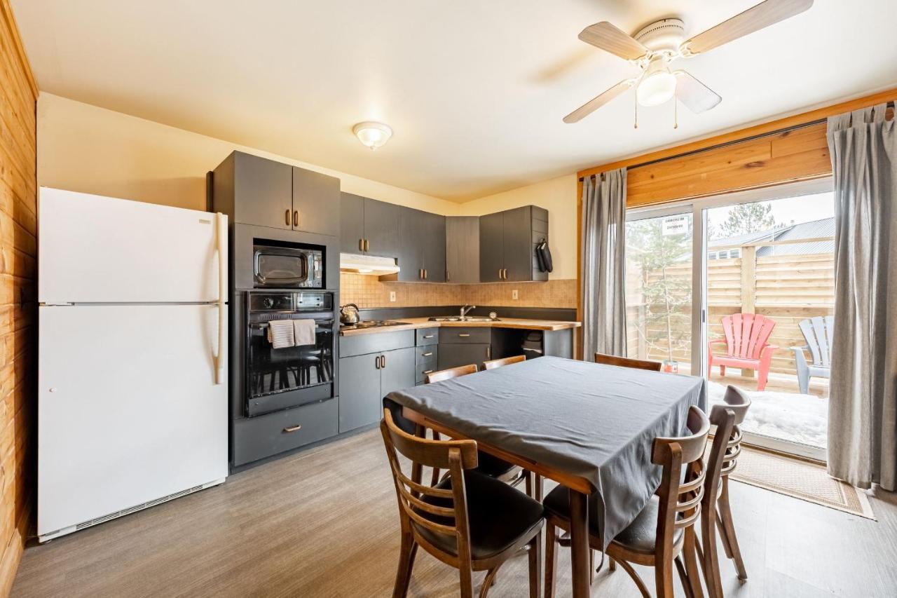 Oakview Lodge & Marina Algonquin Highlands Екстериор снимка
