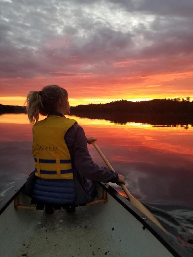 Oakview Lodge & Marina Algonquin Highlands Екстериор снимка