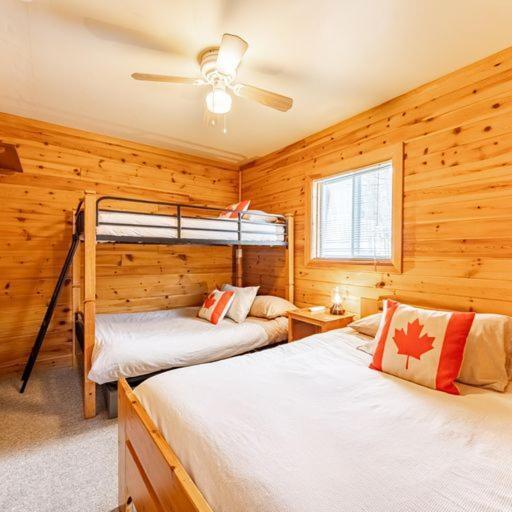 Oakview Lodge & Marina Algonquin Highlands Екстериор снимка