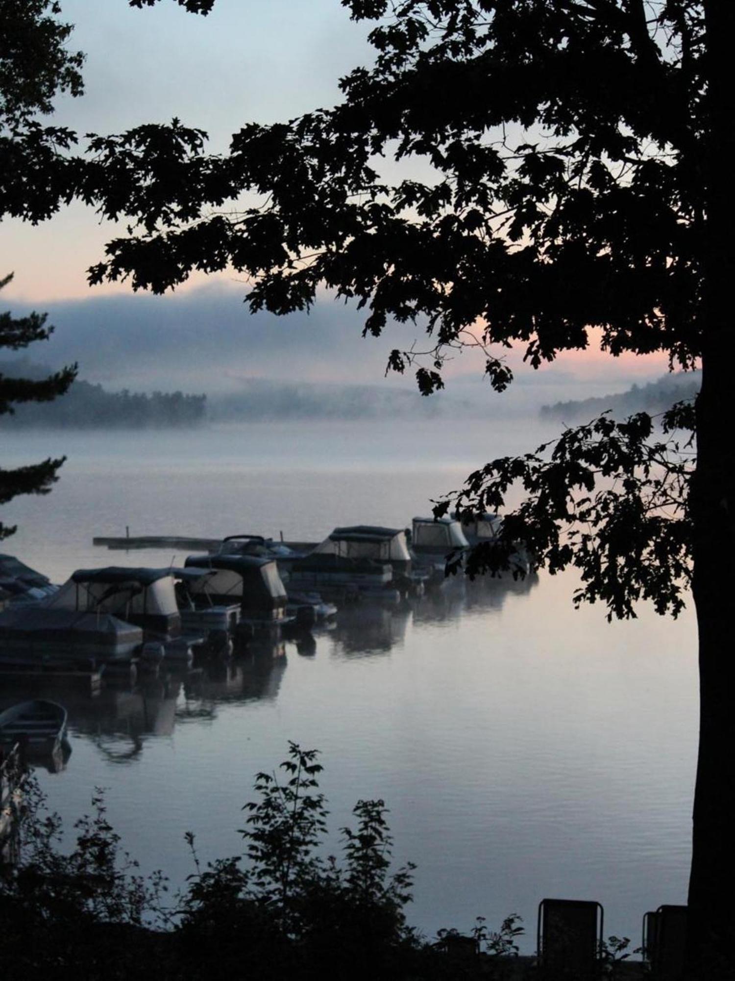 Oakview Lodge & Marina Algonquin Highlands Екстериор снимка