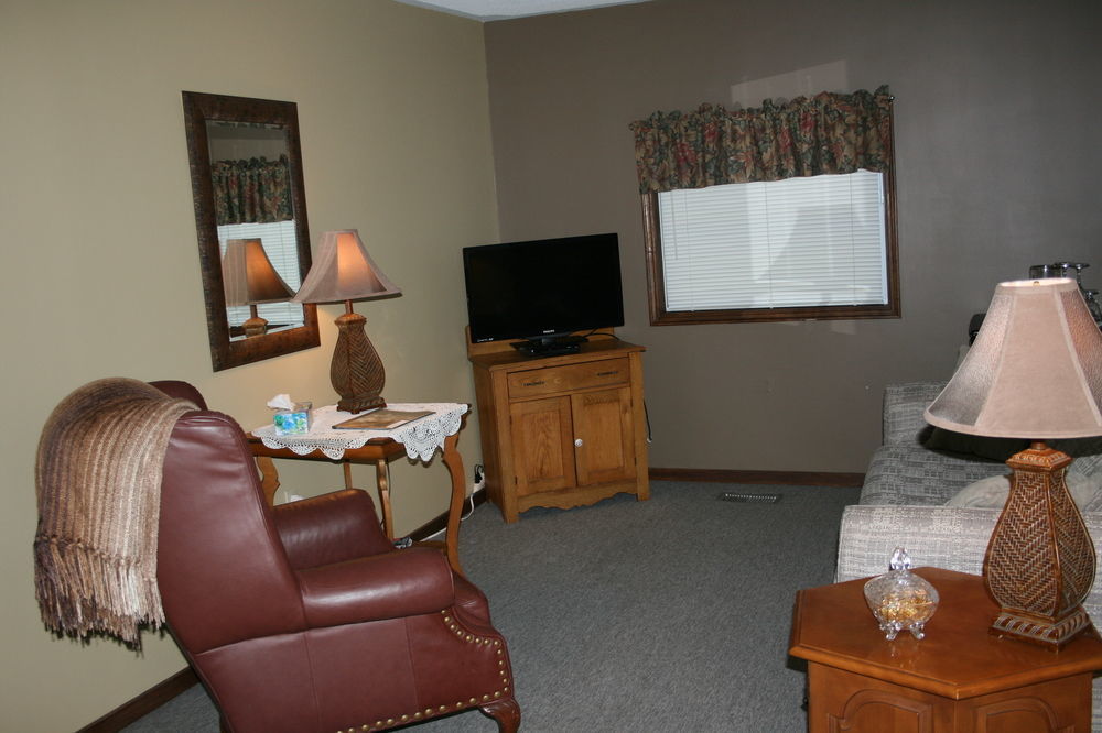 Oakview Lodge & Marina Algonquin Highlands Екстериор снимка