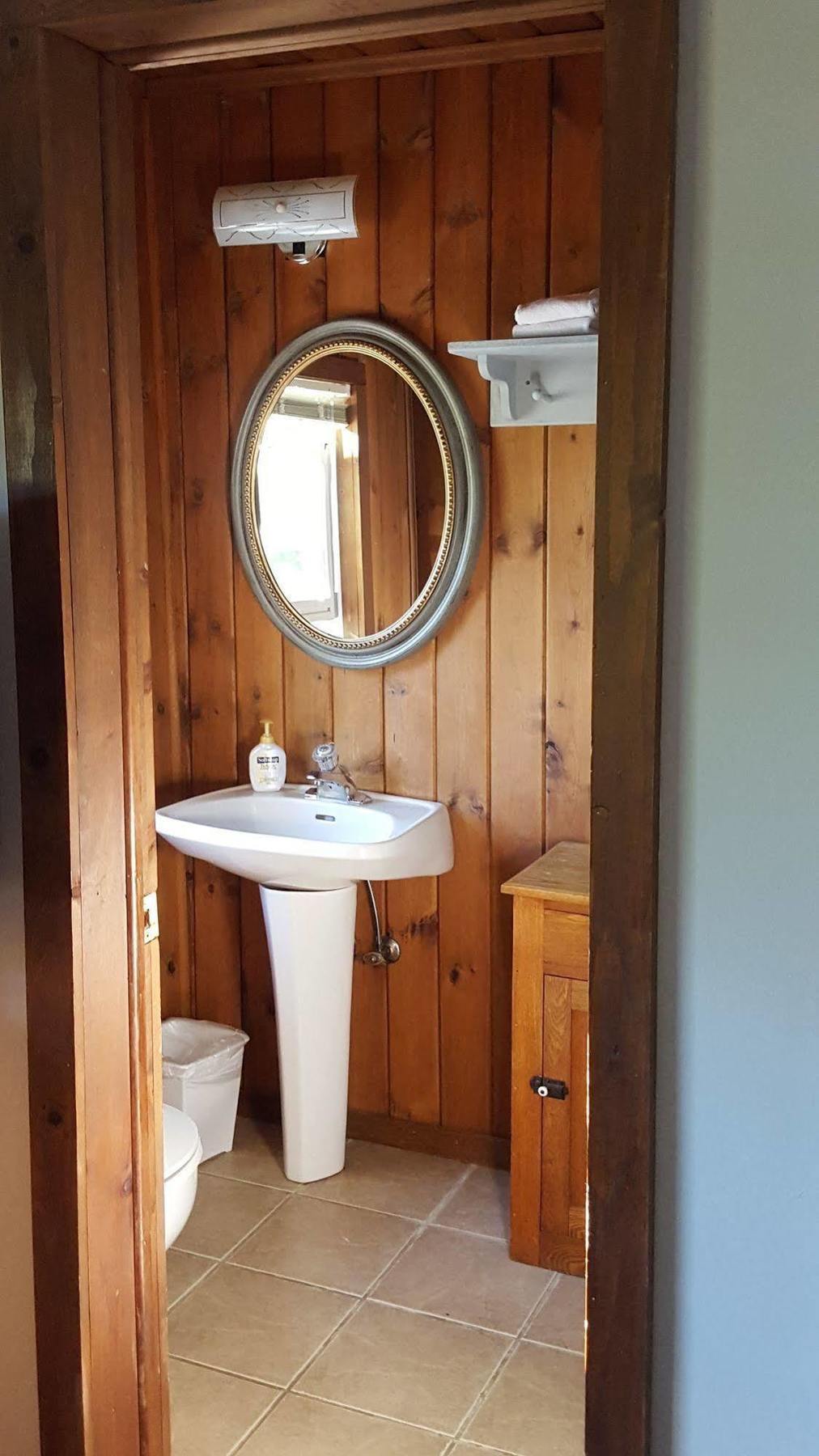 Oakview Lodge & Marina Algonquin Highlands Екстериор снимка